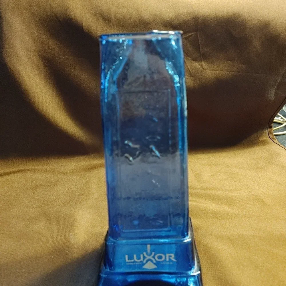 Las Vegas Luxor Casino Hotel Blue Cobalt Eyptian Pillar Drinking Glass -36 OZ